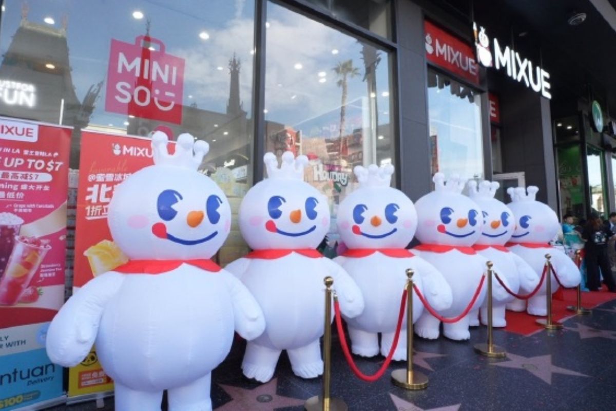 蜜雪冰城美国首店以亲民定价切入市场。